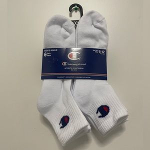 BRAND NEW Champion Men’s Ankle White Socks